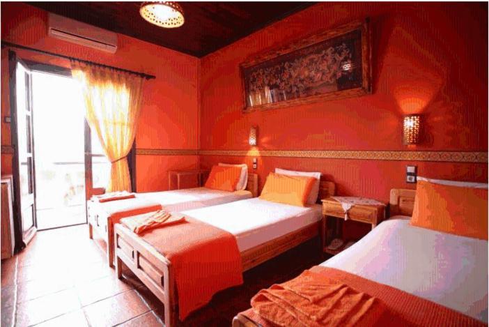 Guesthouse Patavali كالامباكا المظهر الخارجي الصورة