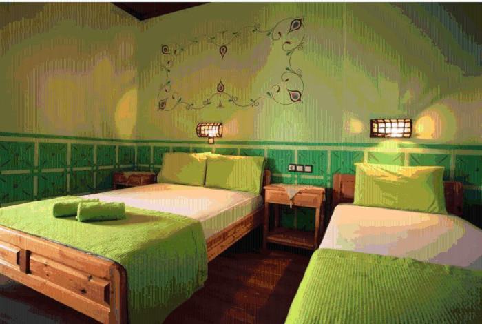 Guesthouse Patavali كالامباكا الغرفة الصورة